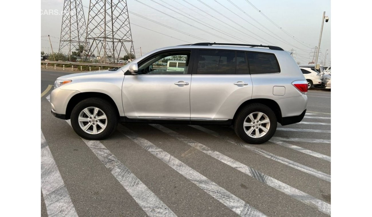 تويوتا هايلاندر 2013 TOYOTA HIGHLANDER / AWD / FULL OPTION