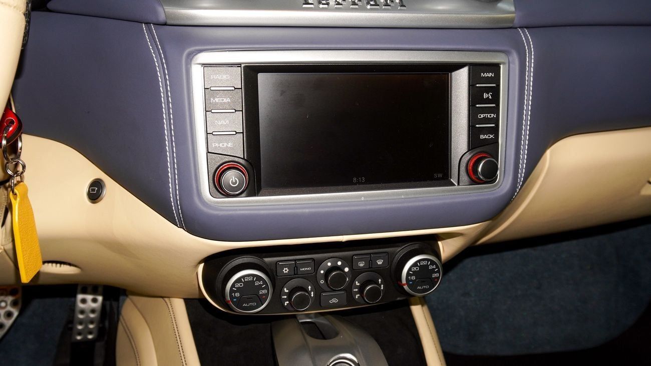 فيراري كاليفورنيا T