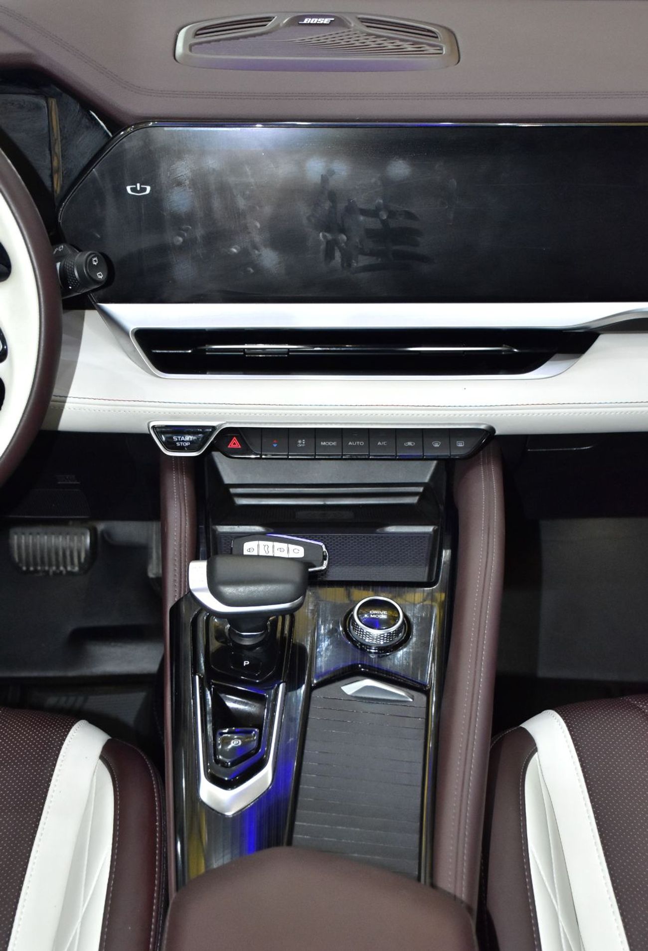 Geely Monjaro EXCELLENT DEAL for our Geely Monjaro 4WD ( 2024 Model ) in Grey Color GCC Specs