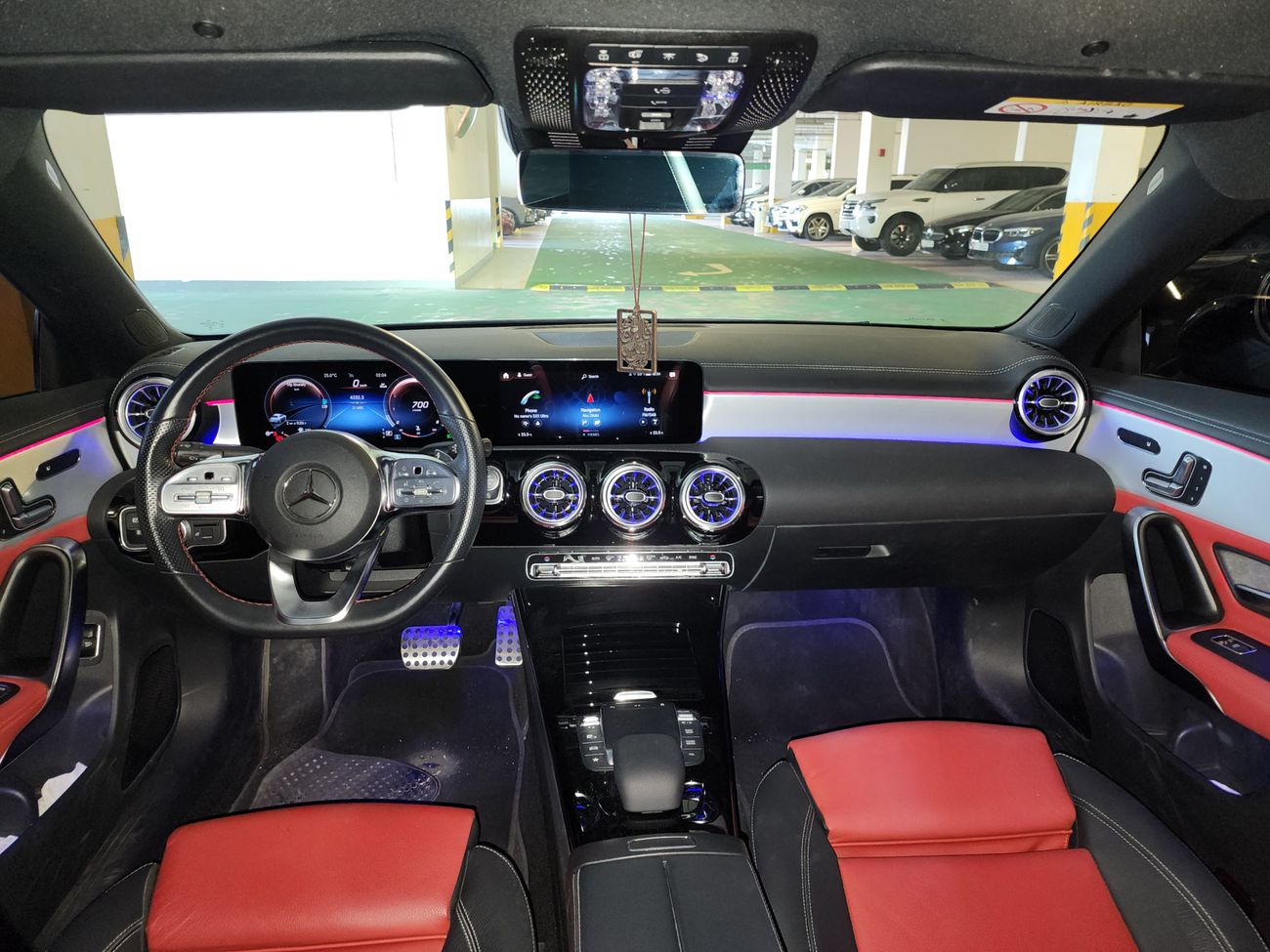 مرسيدس بنز CLA 250 Premium + 2.0L