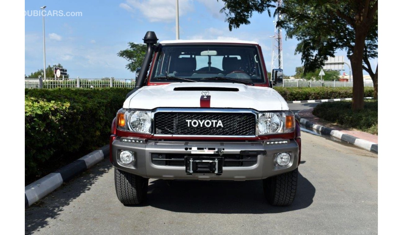 Toyota Land Cruiser Pick Up Double Cab LX Limited V8 4.5L Diesel Manual Transmission