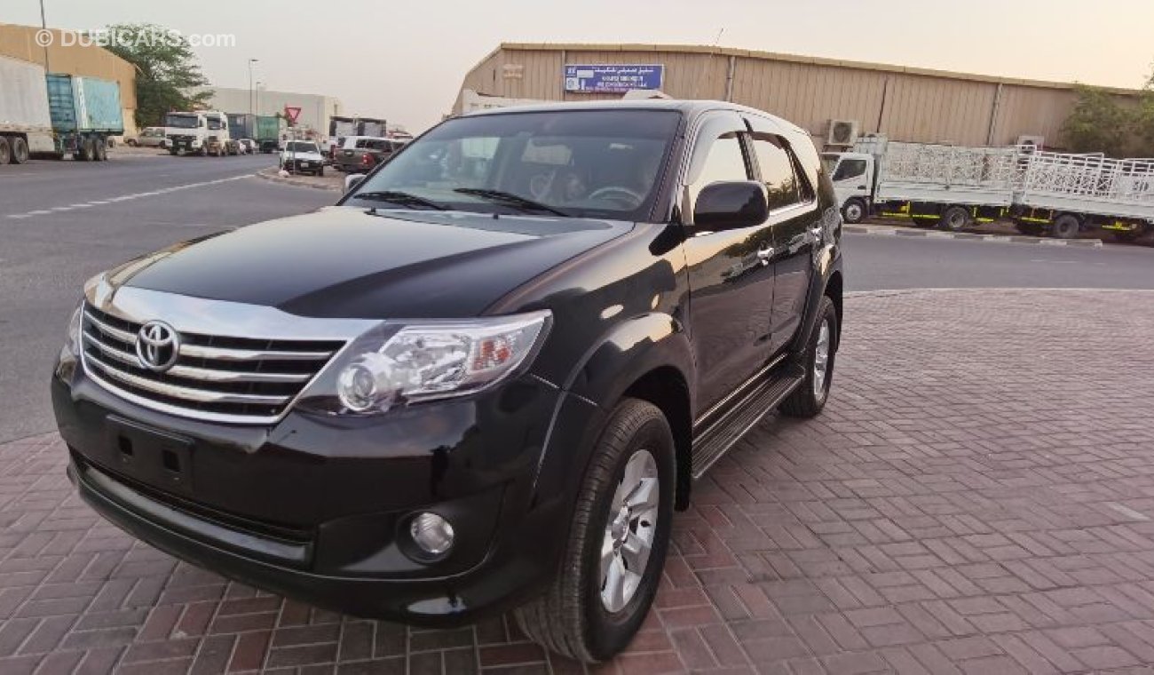 Toyota Fortuner SR5