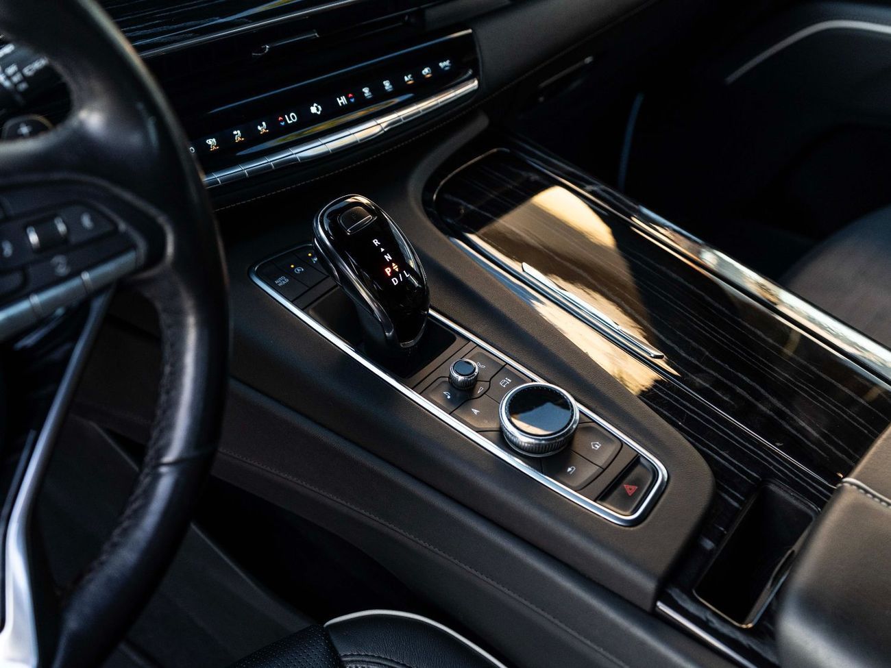 كاديلاك إسكالاد Sport 6.2L AWD