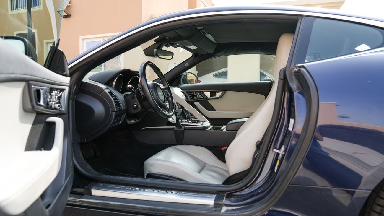 جاكوار F Type STD