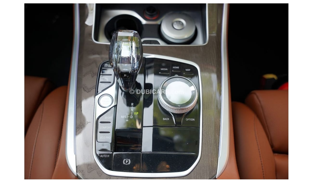 BMW X5M 2023 BMW X5 X-Drive 50i 4.4L V8 AWD SUV Black 0Km