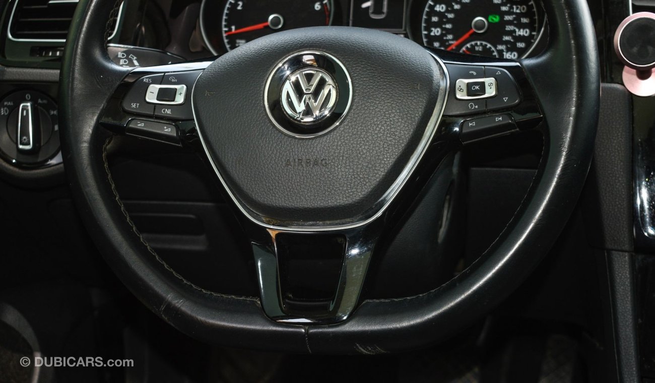 Volkswagen Golf TSI