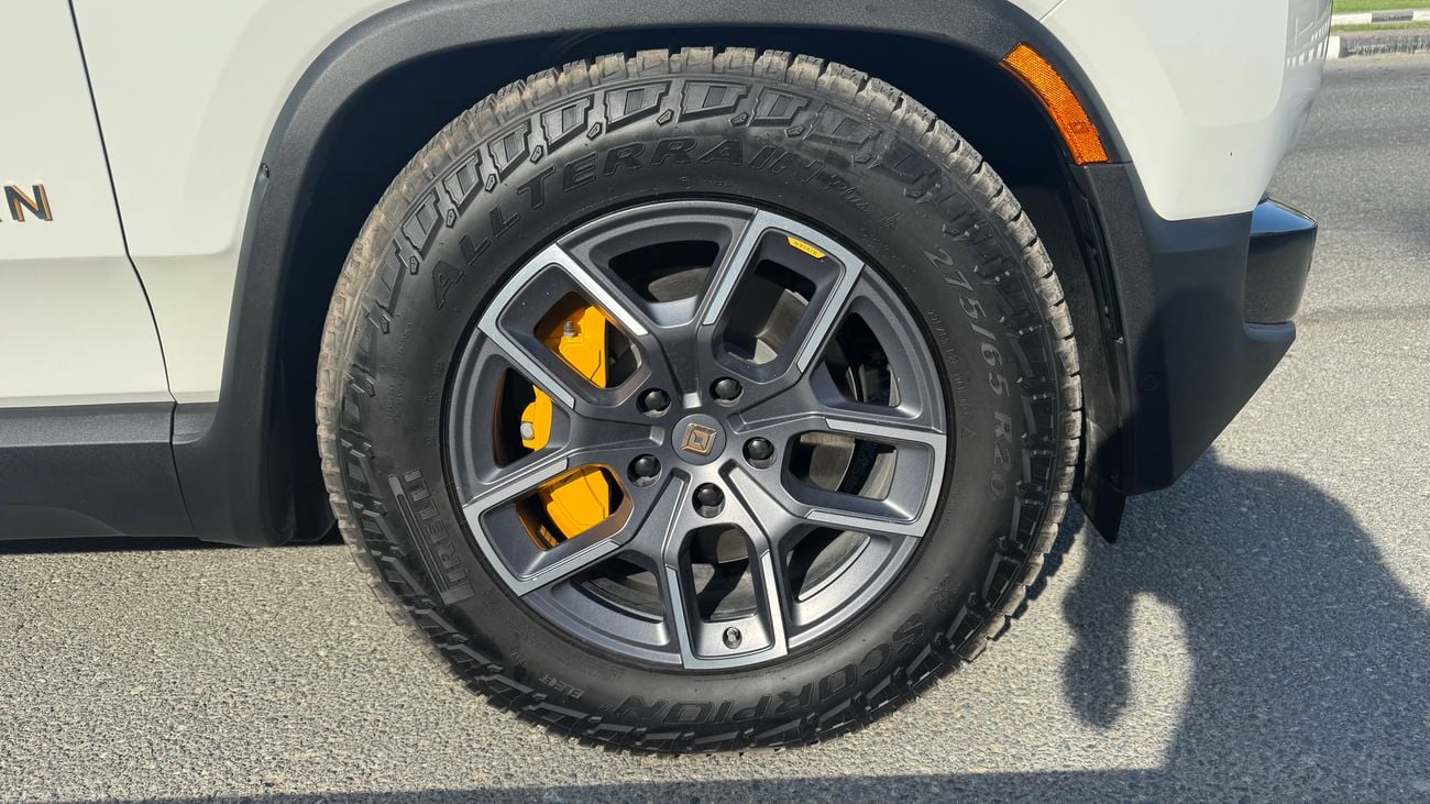 ريفيان R1S ADVENTURE PACKAGE