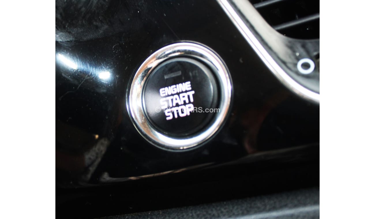 كيا كارنيفال LX كيا جراند كرنفال 2020 خليجي ميد ابشن بحالة ممتازة