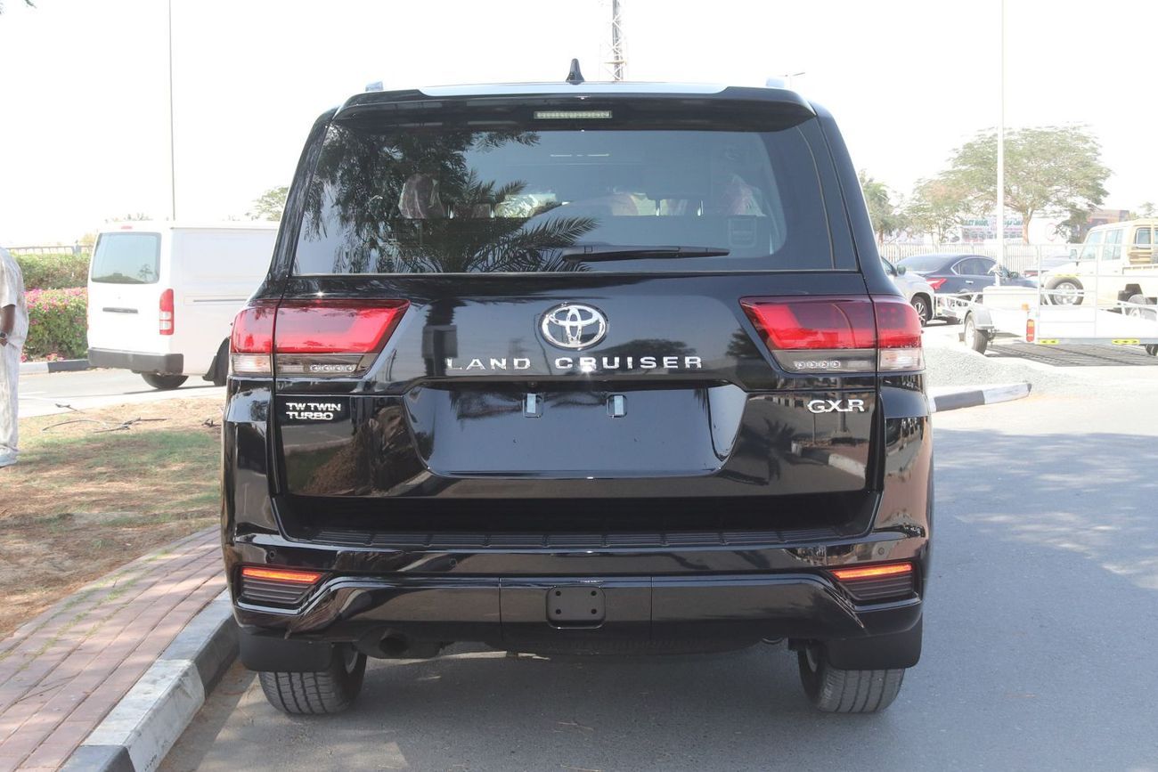 تويوتا لاند كروزر 2026 Model Toyota Land Cruiser (LC300) GXR, 3.3L Turbo Diesel 4WD 10A/T