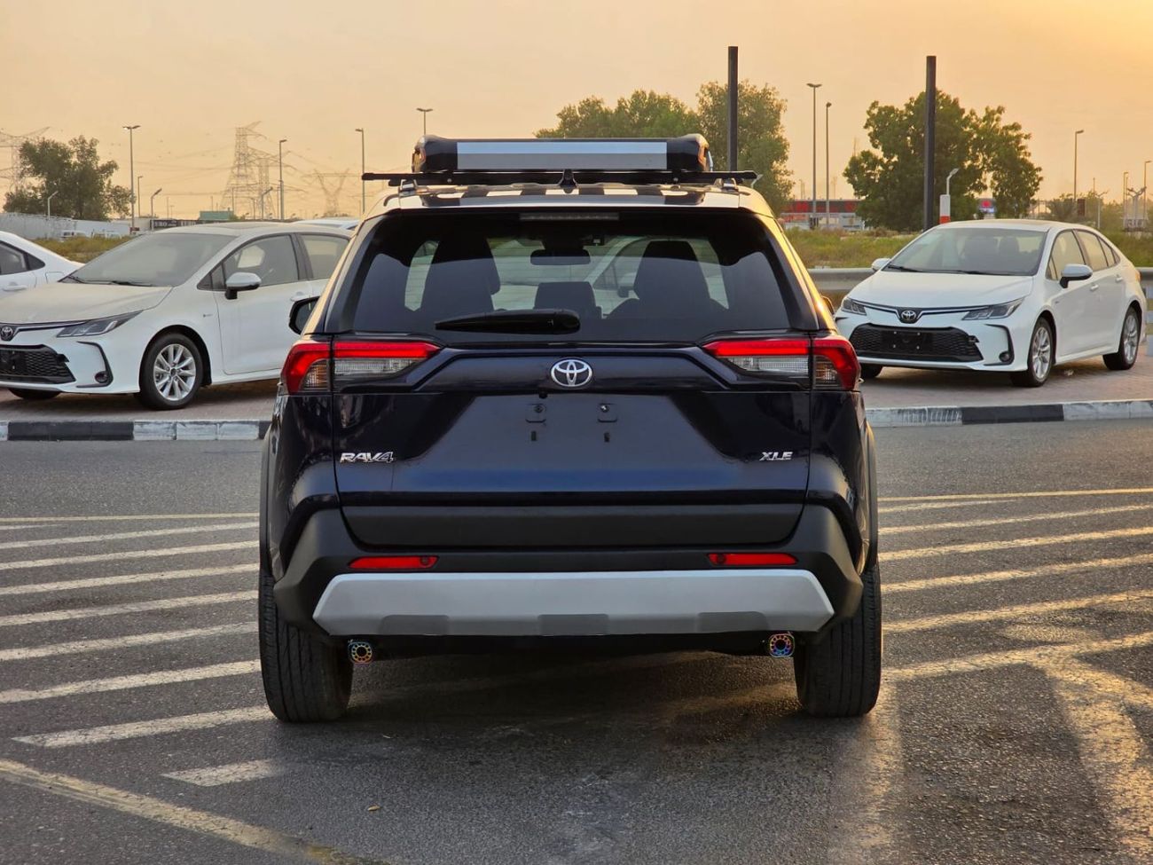 Toyota RAV4 2023 Model Sunroof , Push button , leather seats and trunk automatic