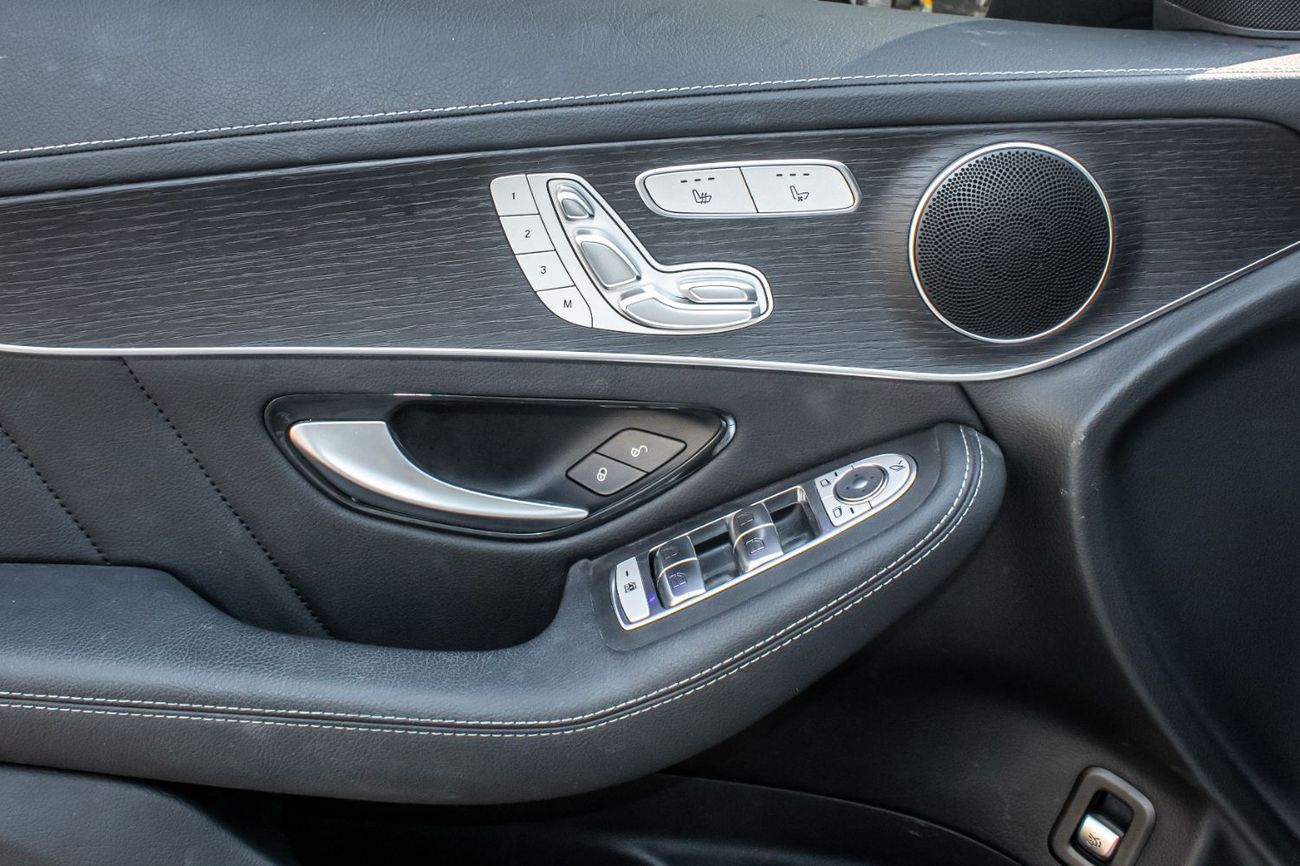 Mercedes-Benz GLC 300 4MATIC 2.0L