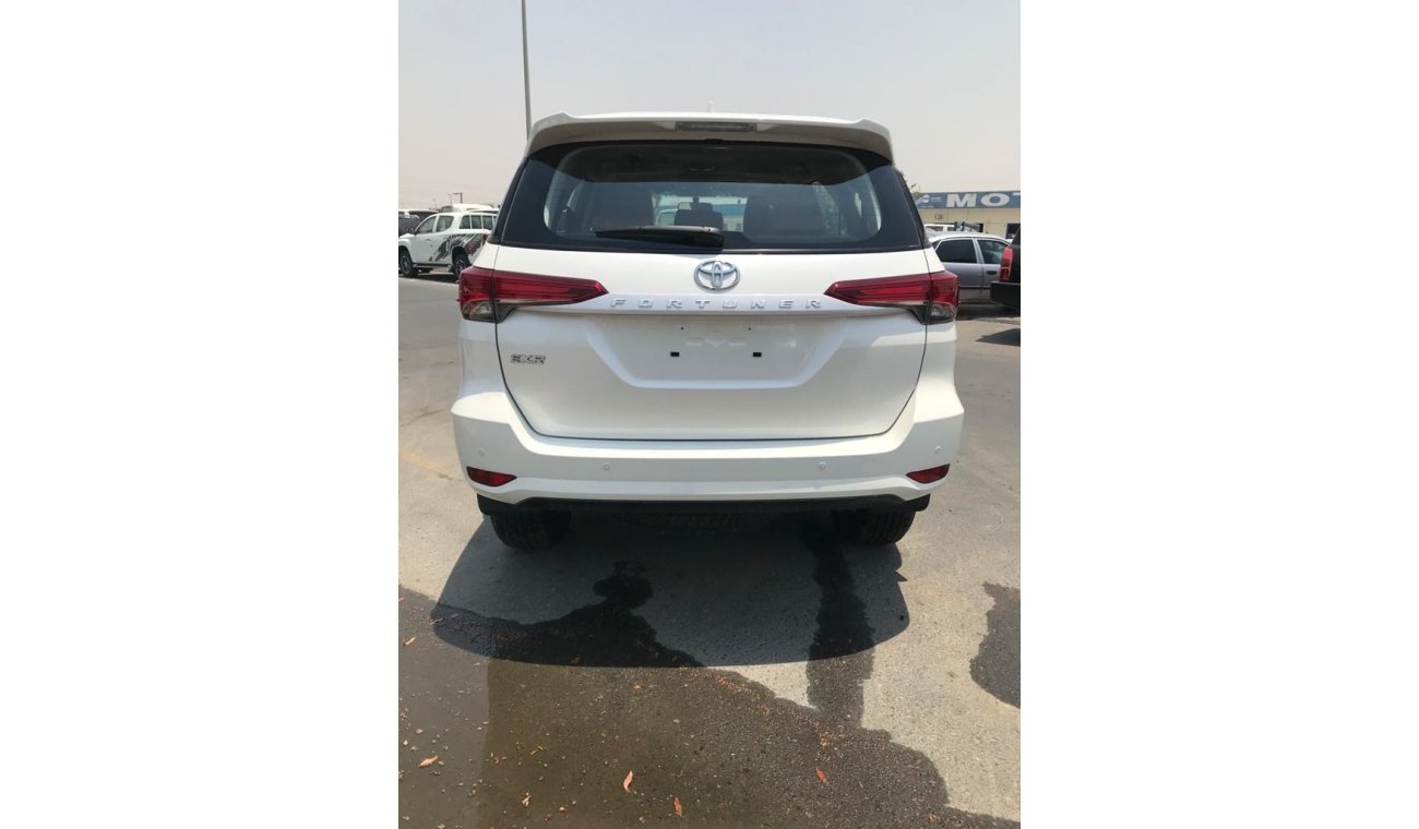 Toyota Fortuner 2.7L Petrol 4WD EXR Auto ( Export Outside GCC Countries)