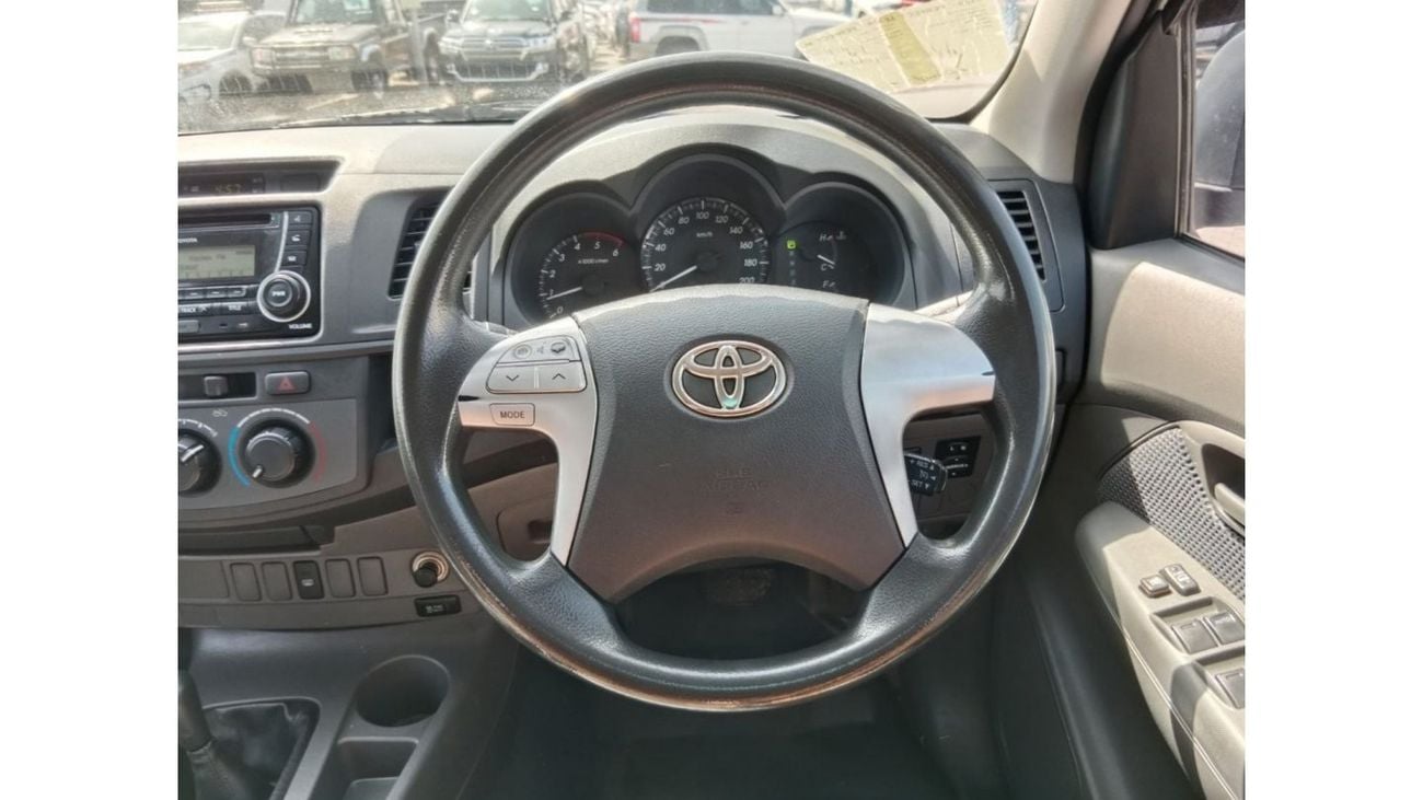 Toyota Hilux TOYOTA HILUX PICK UP RIGHT HAND DRIVE (PM1230)