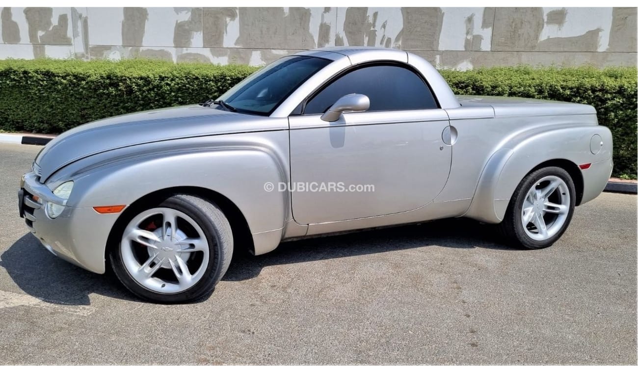 Chevrolet SSR CHEVROLET SSR 2004 5.3L IN BEAUTIFUL CONDITION FOR 85K AED