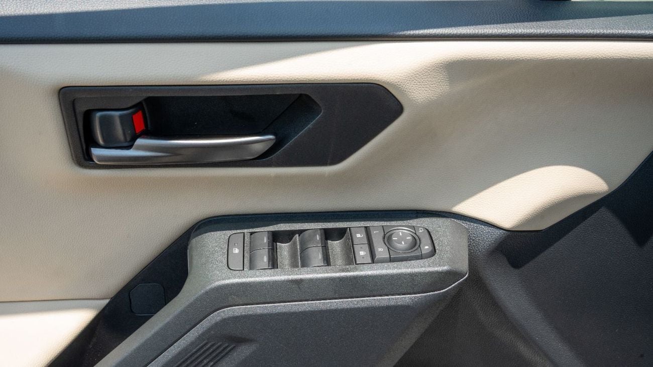 تويوتا راف ٤ GXR HEV 2026 Toyota Rav4 XLE 2.5L AT Hybrid (White-Beige)