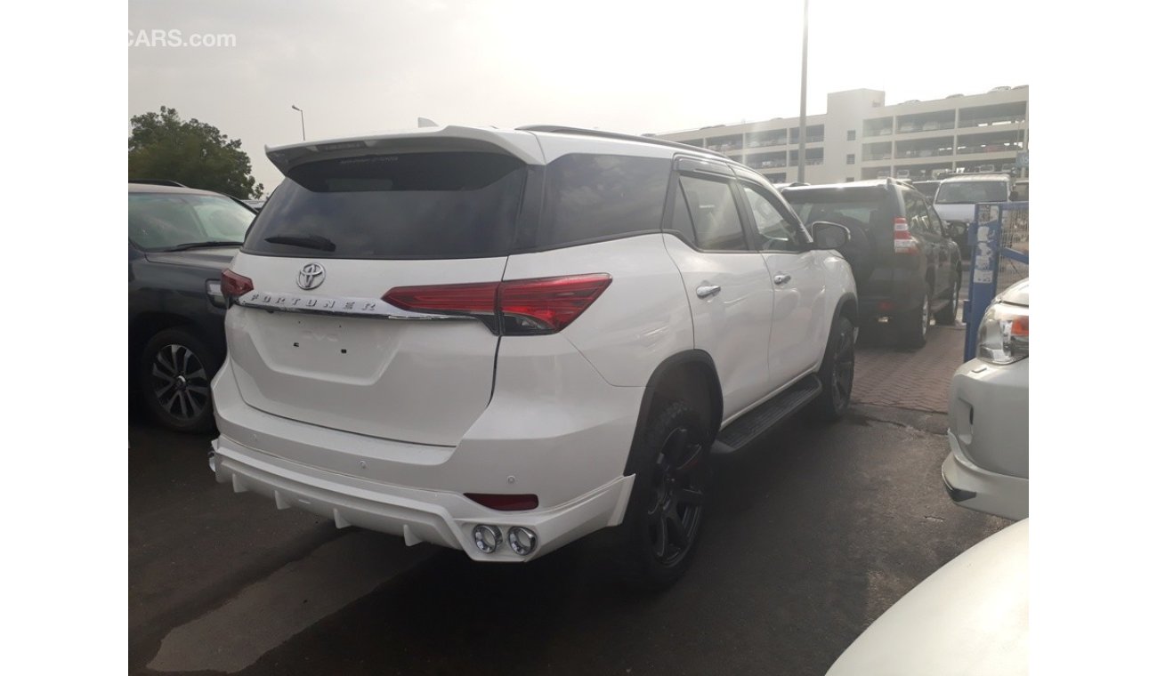 Toyota Fortuner DIESEL  RIGHT HAND DRIVE  FOR EXPORT ONLY