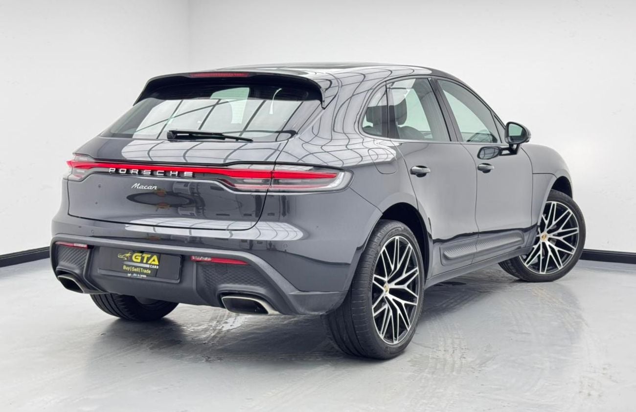 Porsche Macan STD 2023 Porsche Macan, Porsche Service History, 1 Year warranty, Excellent Condition, GCC