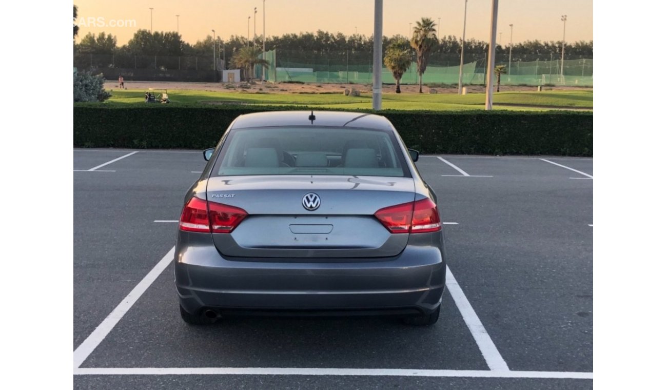 Volkswagen Passat MODEL 2014 GCC CAR PERFECT CONDITION INSIDE AND OUTSIDE