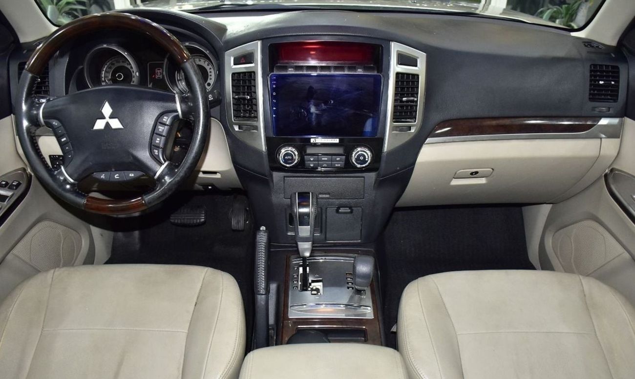 ميتسوبيشي باجيرو EXCELLENT DEAL for our Mitsubishi Pajero GLS ( 2016 Model ) in Gold Color GCC Specs