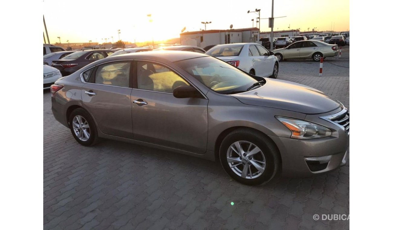 Nissan Altima Nissan Altima 2013 gcc full Automatic for sale