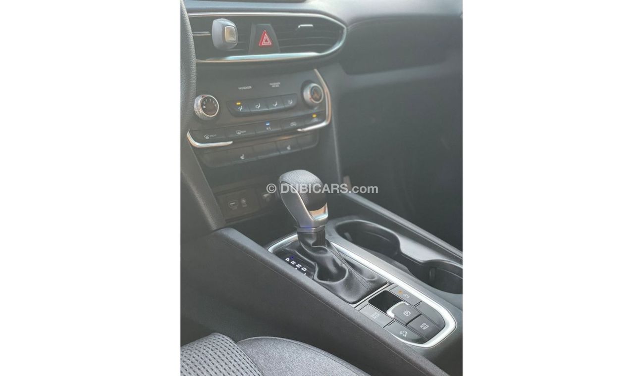 Hyundai Santa Fe 2019 Hyundai Santa Fe SEL+ 2.4L 4x4 AWD Push Start