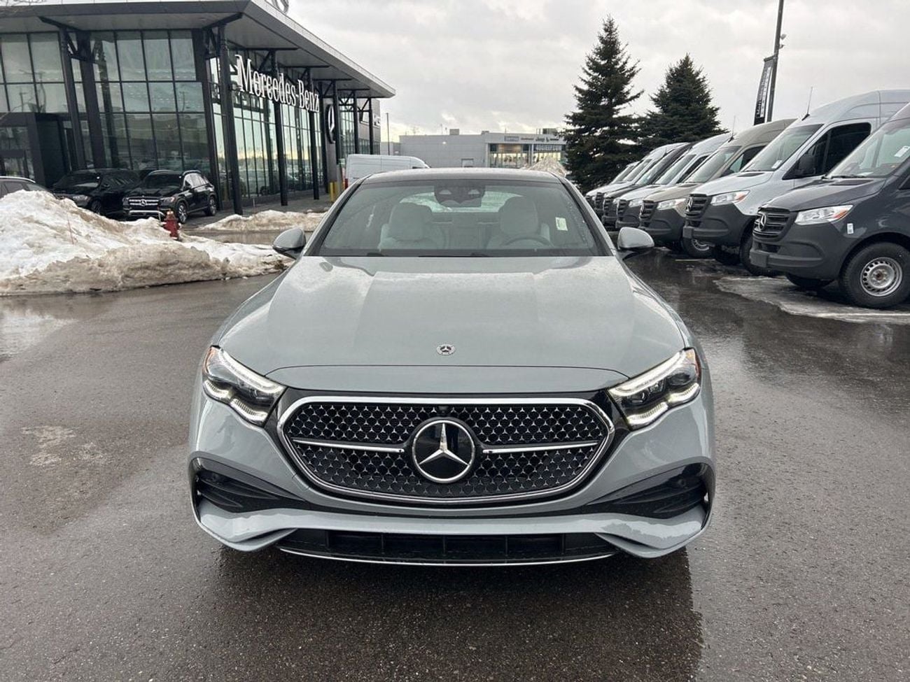 Mercedes-Benz E 350 4MATIC Luxury Sedan  * Export Offer*