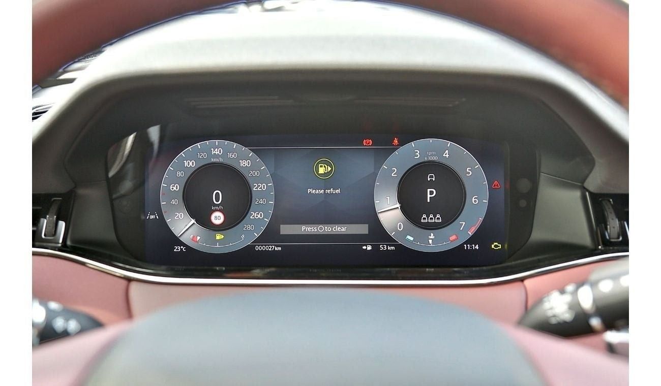 لاند روفر رانج روفر إيفوك P250 SE Dynamic 2025 EXPORT ONLY