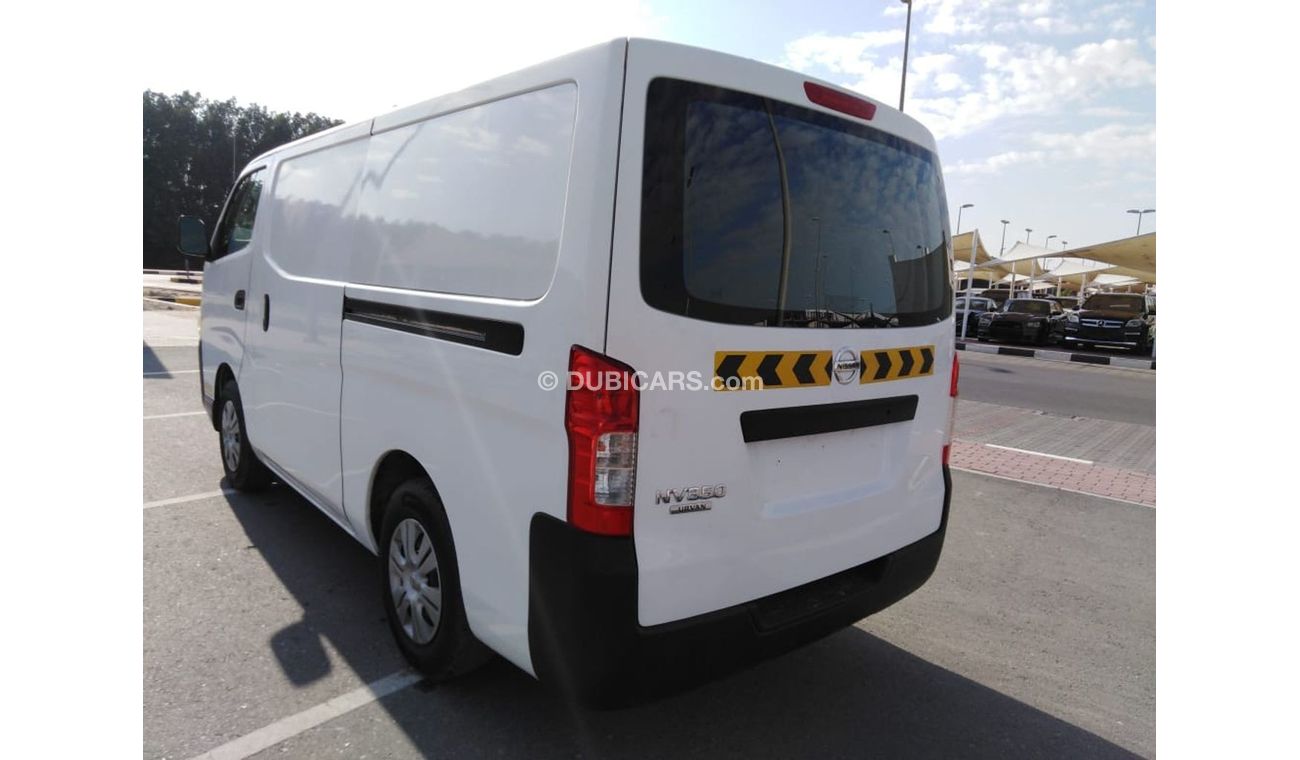 نيسان أورفان نيسان اورفان 2015 ثلاجه بحاله ممتازه