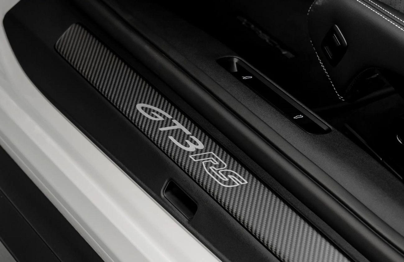 Porsche 911 4.0L F-6 Naturally Aspirated Engine