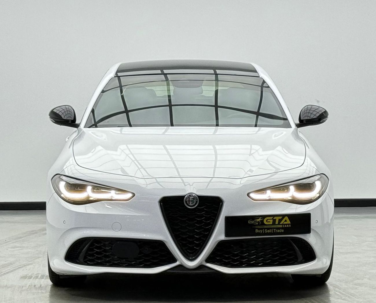 Alfa Romeo Giulia 2024 Alfa Romeo Giulia Veloce Q2 MCA, 2028 Agency Warranty & Service Contract, Agency FSH, GCC