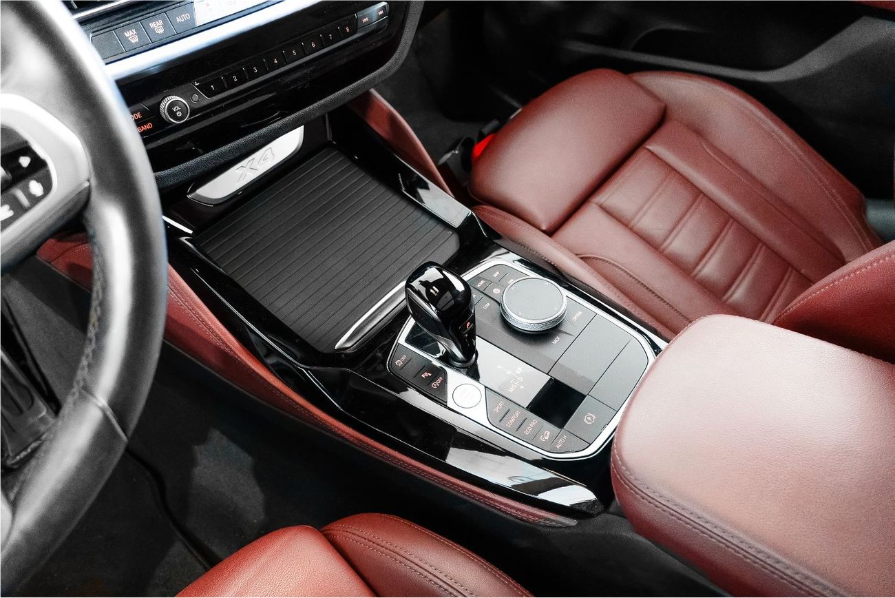 بي أم دبليو X4 xDrive 30i M Sport 2.0L