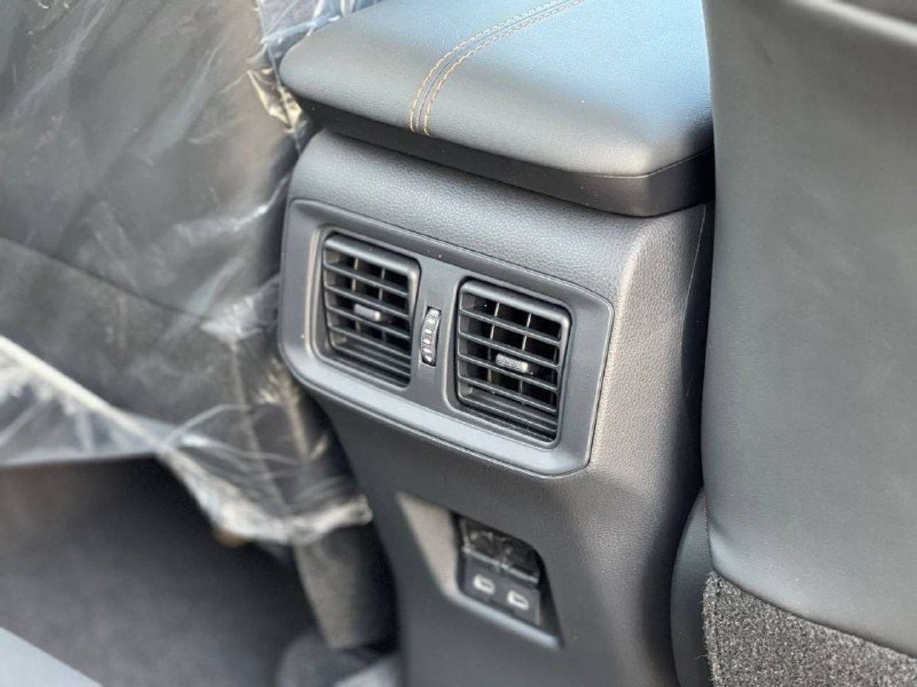 تويوتا راف ٤ 2.0L PTR A/T // 2025 // FULL OPTION WITH 360 CAMERA , RADAR , WIRELESS CHARGE //SPECIAL OFFER // BY