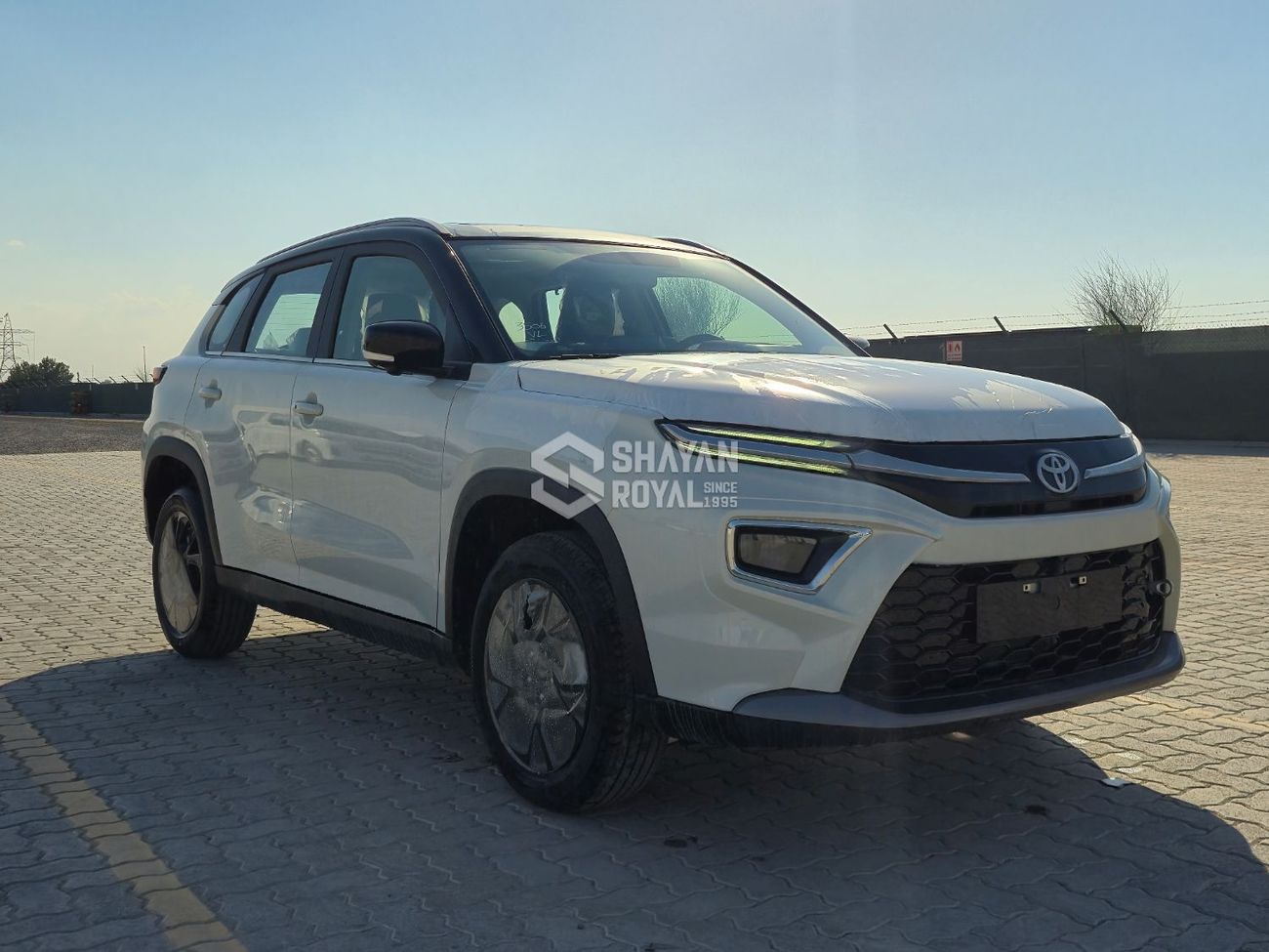 تويوتا أوربان كروزر 1.5L GLX PETROL AT 2026MY