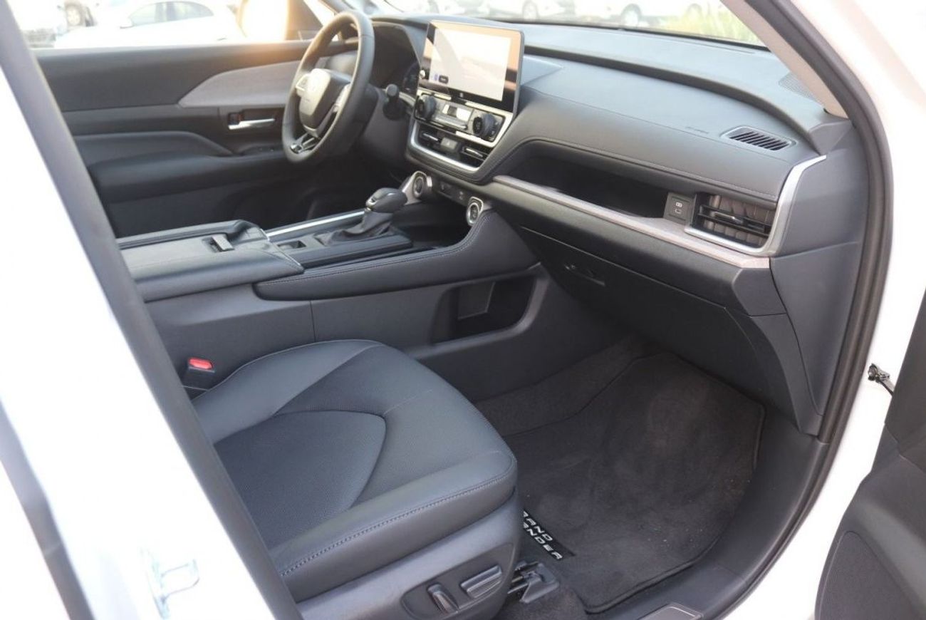 Toyota Grand Highlander 2.4L LIMITED, RADAR, ELECTRIC SEAT, SEAT HEATING, STEERING AND SIDE MIRRORS HEATING,FULL OPTION 2024