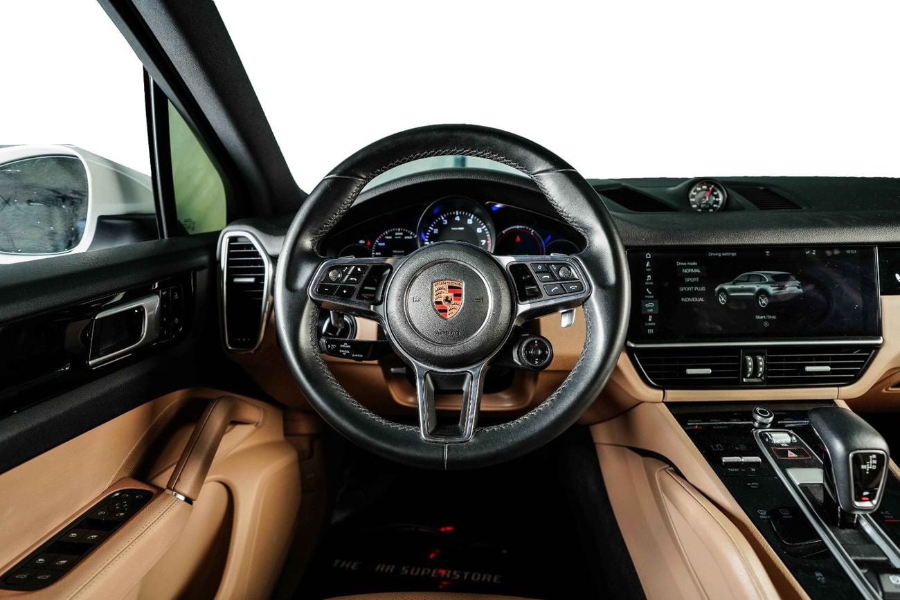Porsche Cayenne STD GCC -well maintained-Sport crono package