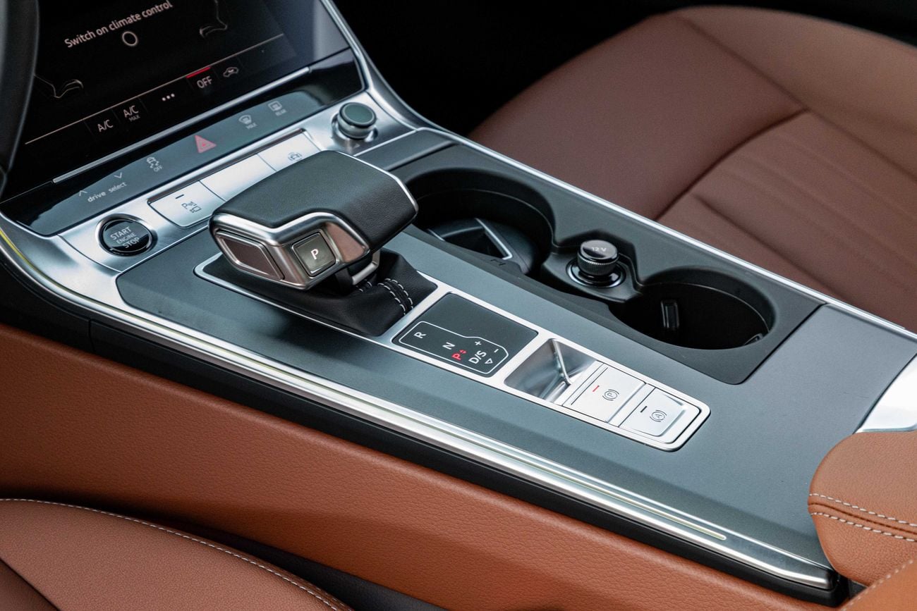 أودي A7 A7 S-line | 5,386 P.M | 0% Downpayment | IMMACULATE! | Ramadan Offer!