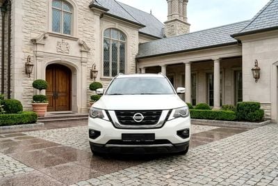 Nissan Pathfinder SL 3.5L (7 Seater) (SL) GCC SPECS WHITE WITH SUNROOF