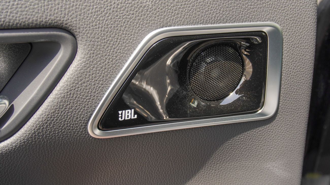 تويوتا لاند كروزر VX 4.0L V6