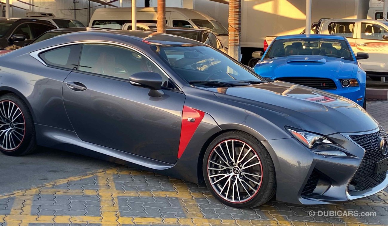 لكزس RC F