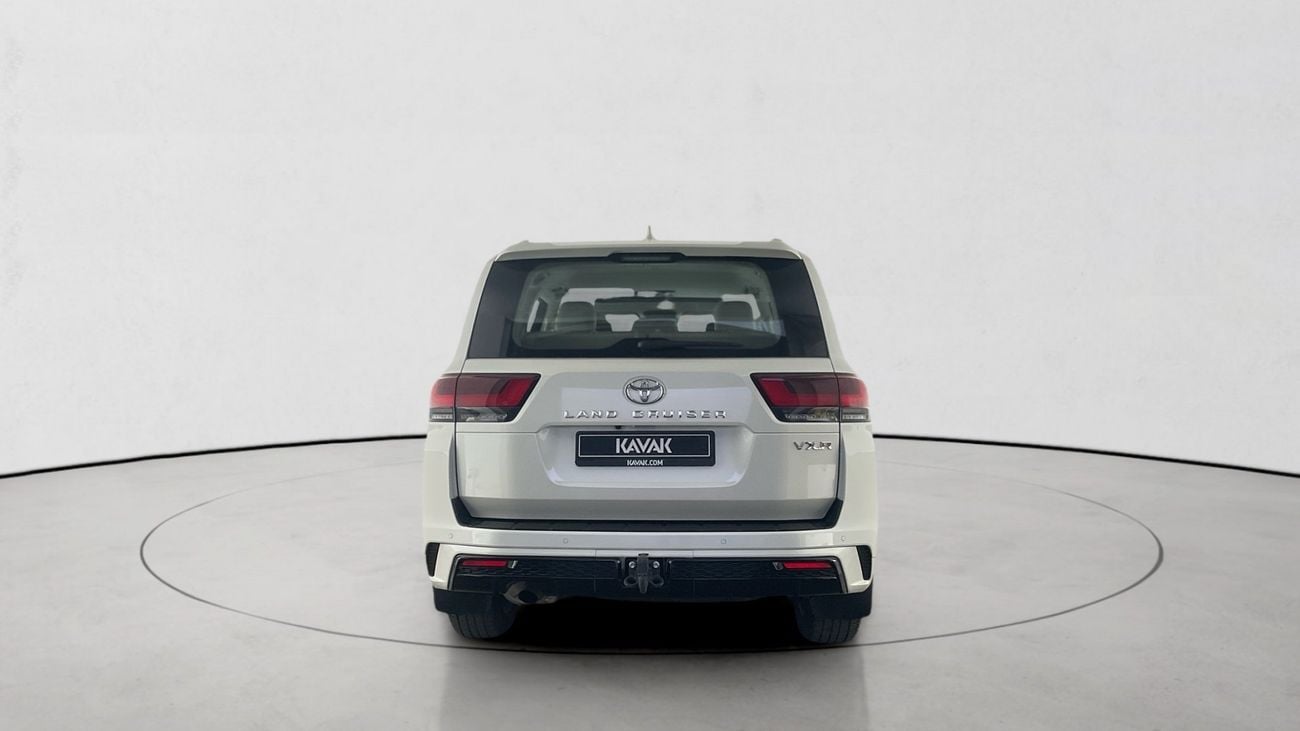 تويوتا لاند كروزر VXR | upto AED 20,000 Ramadan Discount | شامل الضمان | 0 ﺪﻔﻋﺓ ﺃﻮﻟﻯ