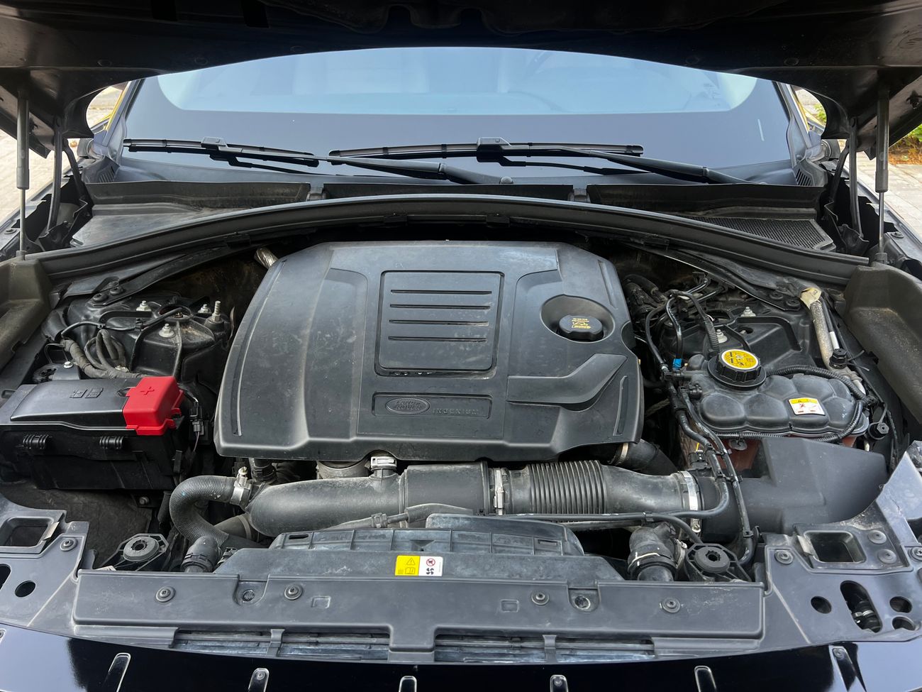 لاند روفر رينج روفر فيلار HSE P250 2.0L