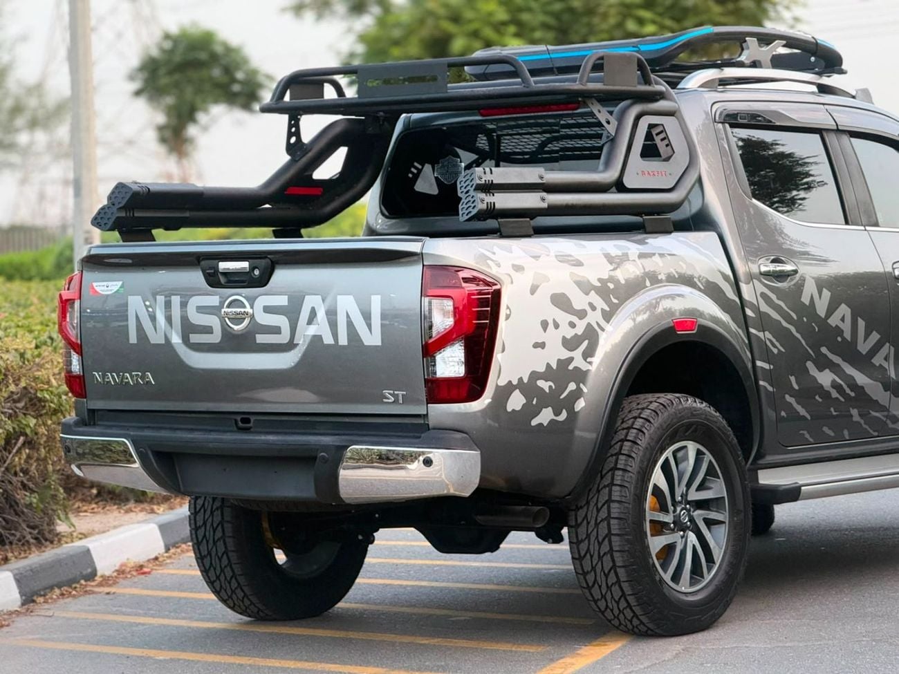 نيسان نافارا FACELIFTED TO 2024 MODEL | RHD | 2.3 DIESEL ENGINE | 4WD