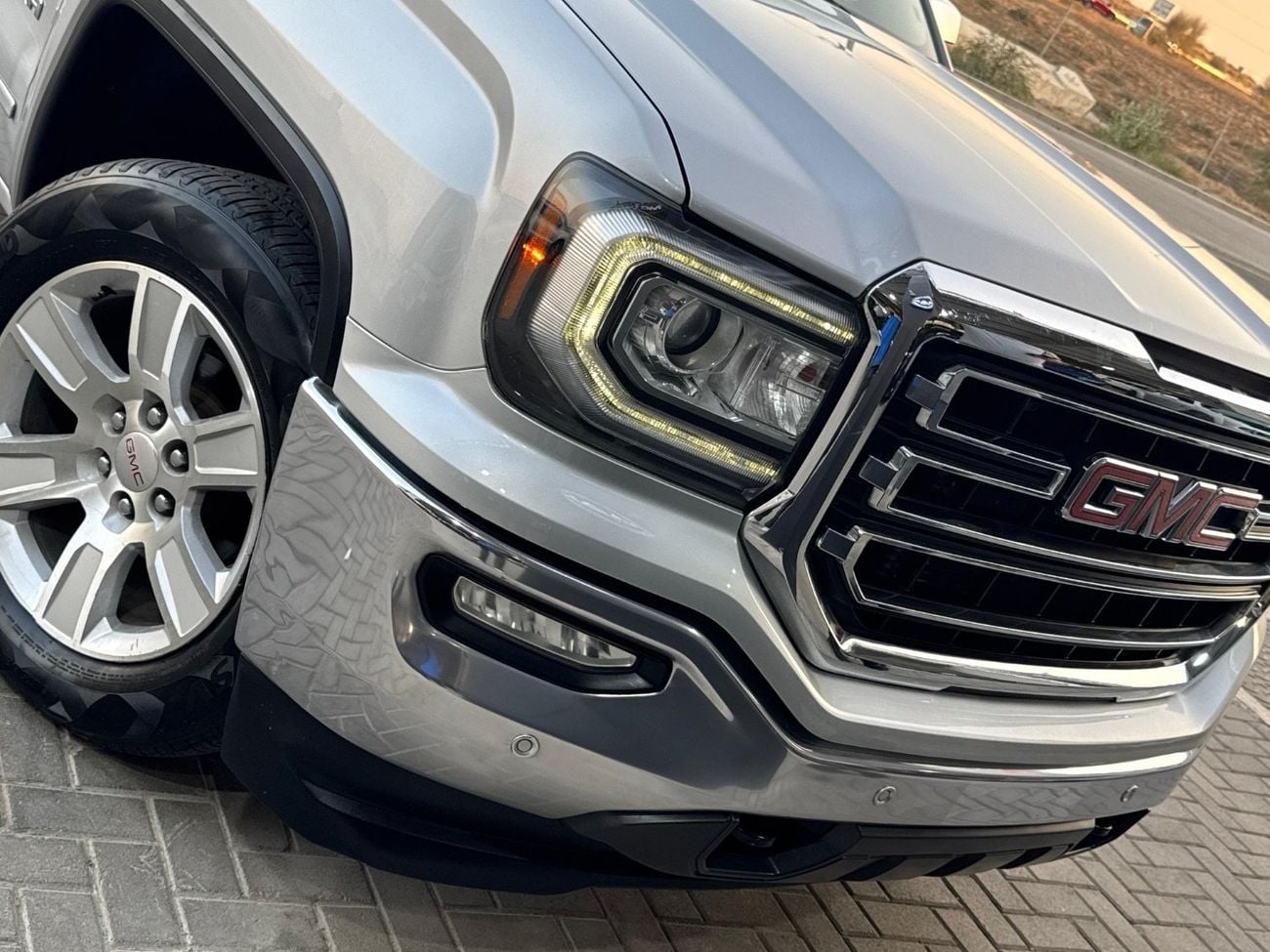 GMC Sierra 1500 REG/CAB SLE Z71 V8 5.3L/ LOW MILEAGE /RADAR / GEAR COLOR / REMOTE START / ROAD ASSIST