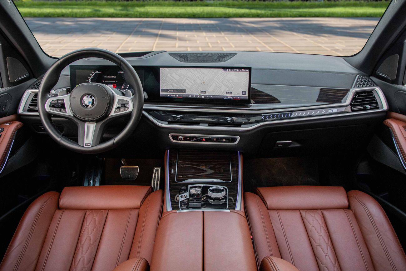 بي أم دبليو X5 xdrive 40iM-sport X5 M-Kit | 5,680 P.M | 0% Downpayment | BMW X5 M-kit | BMW Warranty