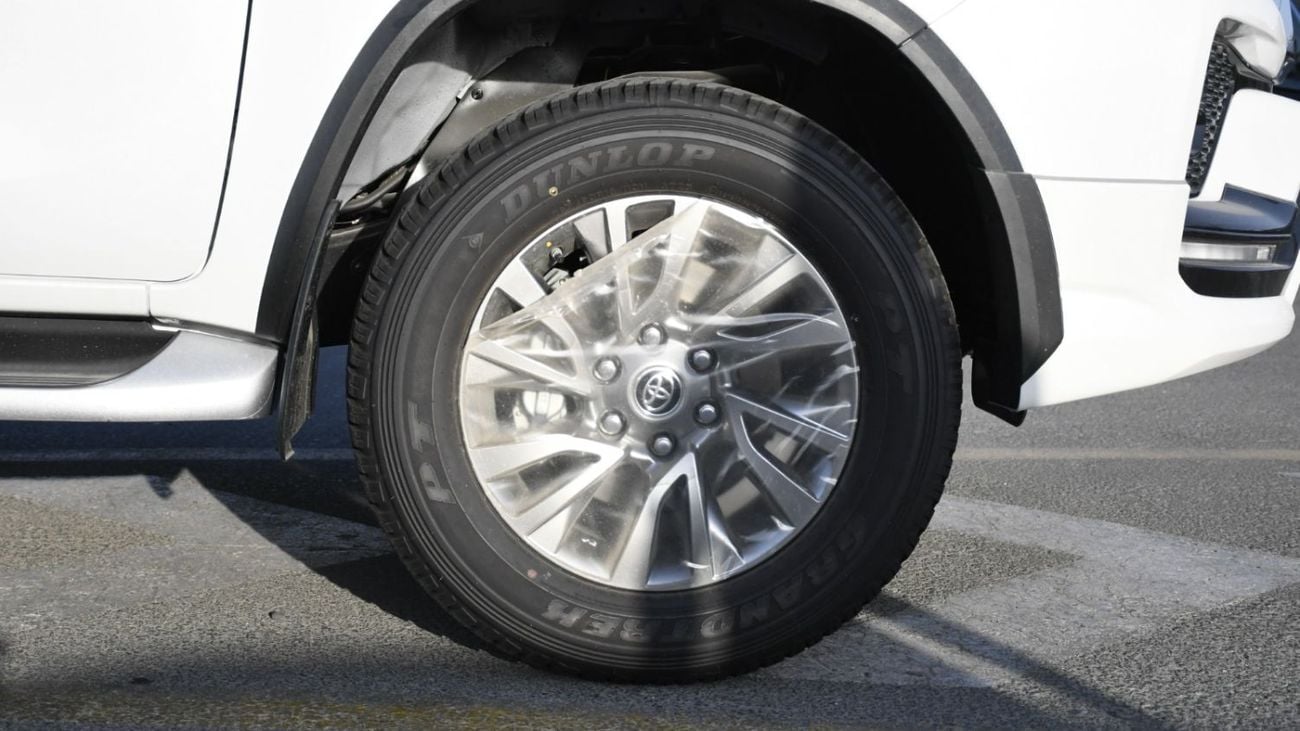 Toyota Fortuner VXR 4.0L (278 HP) VXR V6 4.0L Petrol Full Option 2025YM