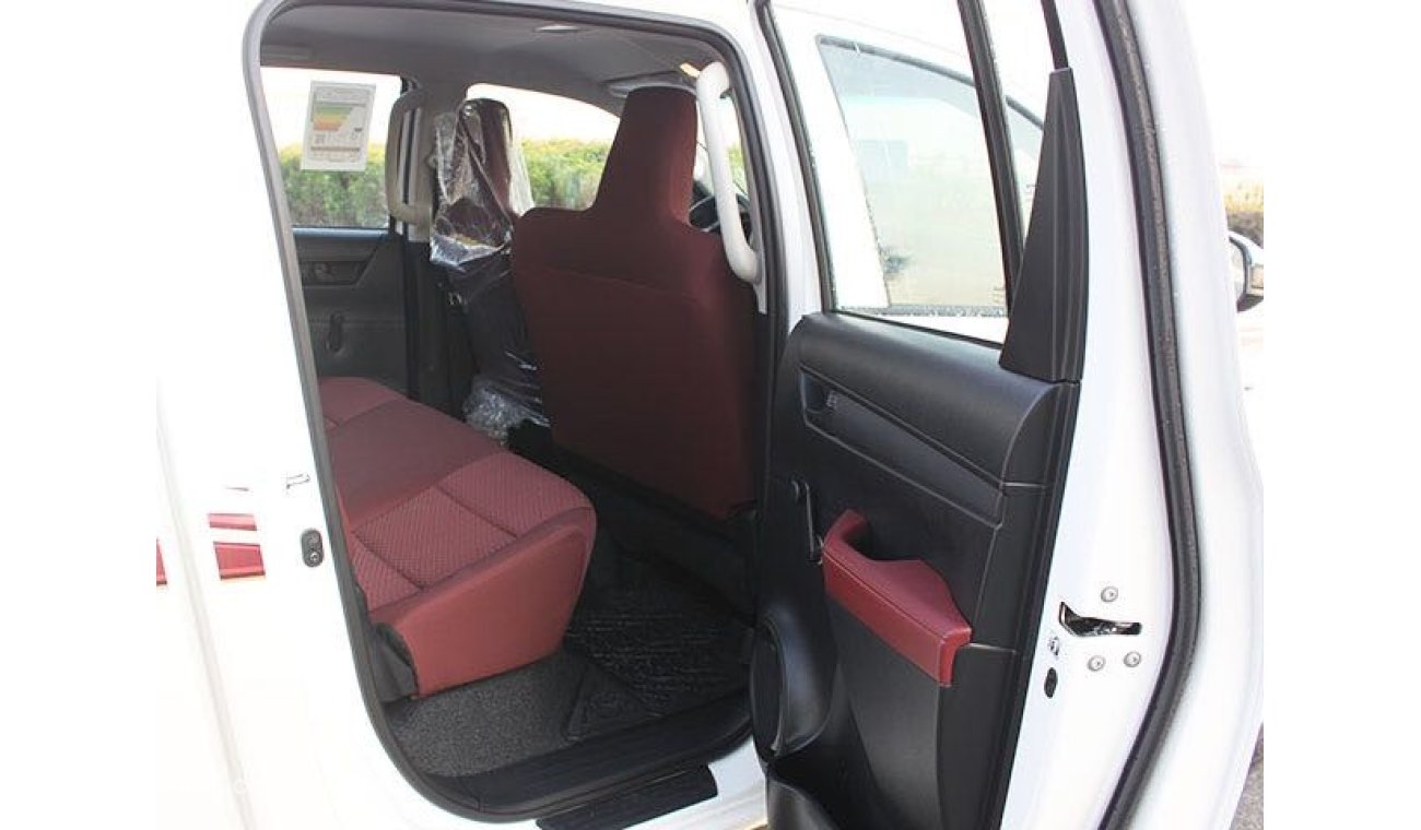 Toyota Hilux 4X4 PETROL  2.7