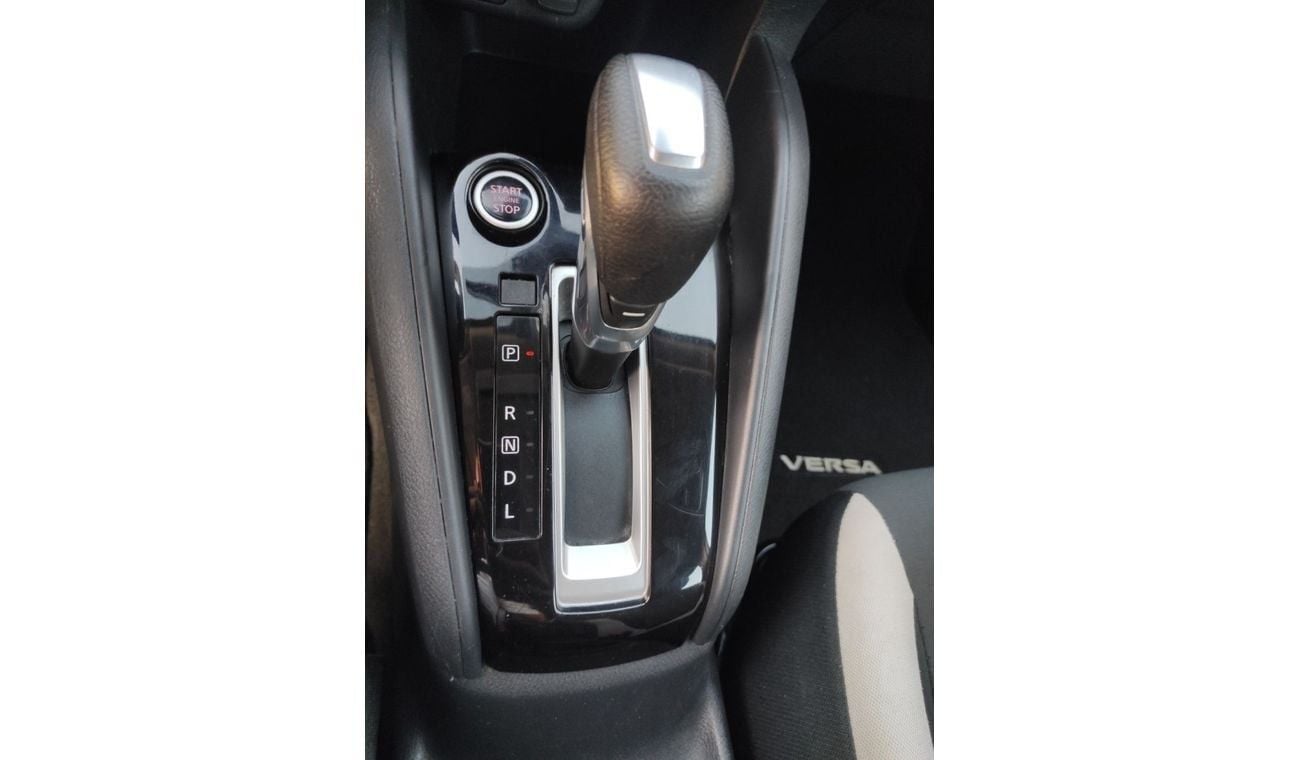 Nissan Versa Nissan Versa 2021 1.6 usa full automatic