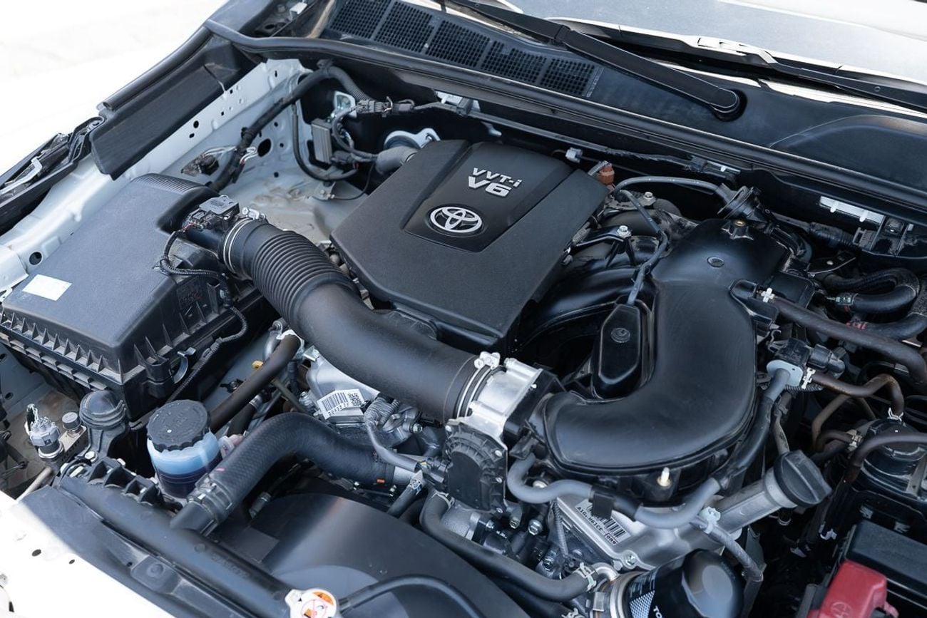 Toyota Fortuner VX1 4.0L VX1 Petrol Automatic Transmission 4x4 2026