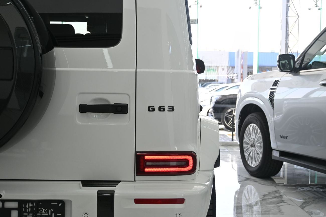 Mercedes Benz G63 AMG 4MATIC SUV Mercedes AMG G63 4.0-litre V8 Bi-Turbo, Model 2026 Color White