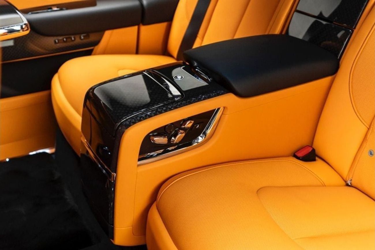 رولز رويس كولينان 2025 | Brand New | Black Badge | Full Options | GCC Specs | Agency Warranty & Service